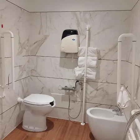 Отель Alcentro 3*