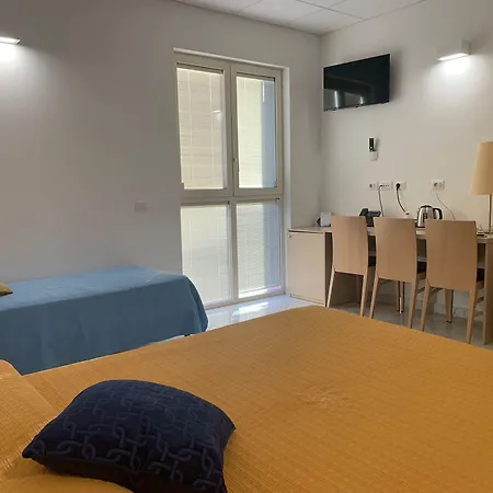 Alcentro Hotel