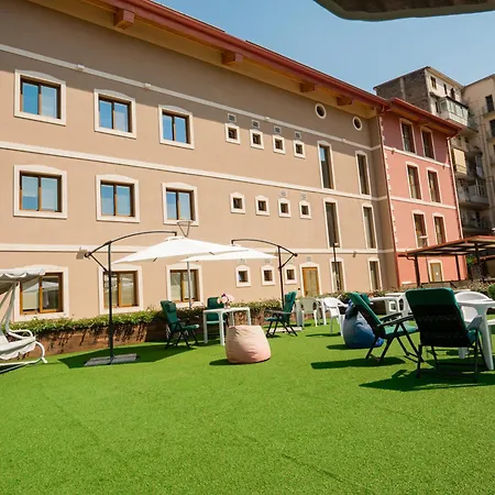 Alcentro Hotel